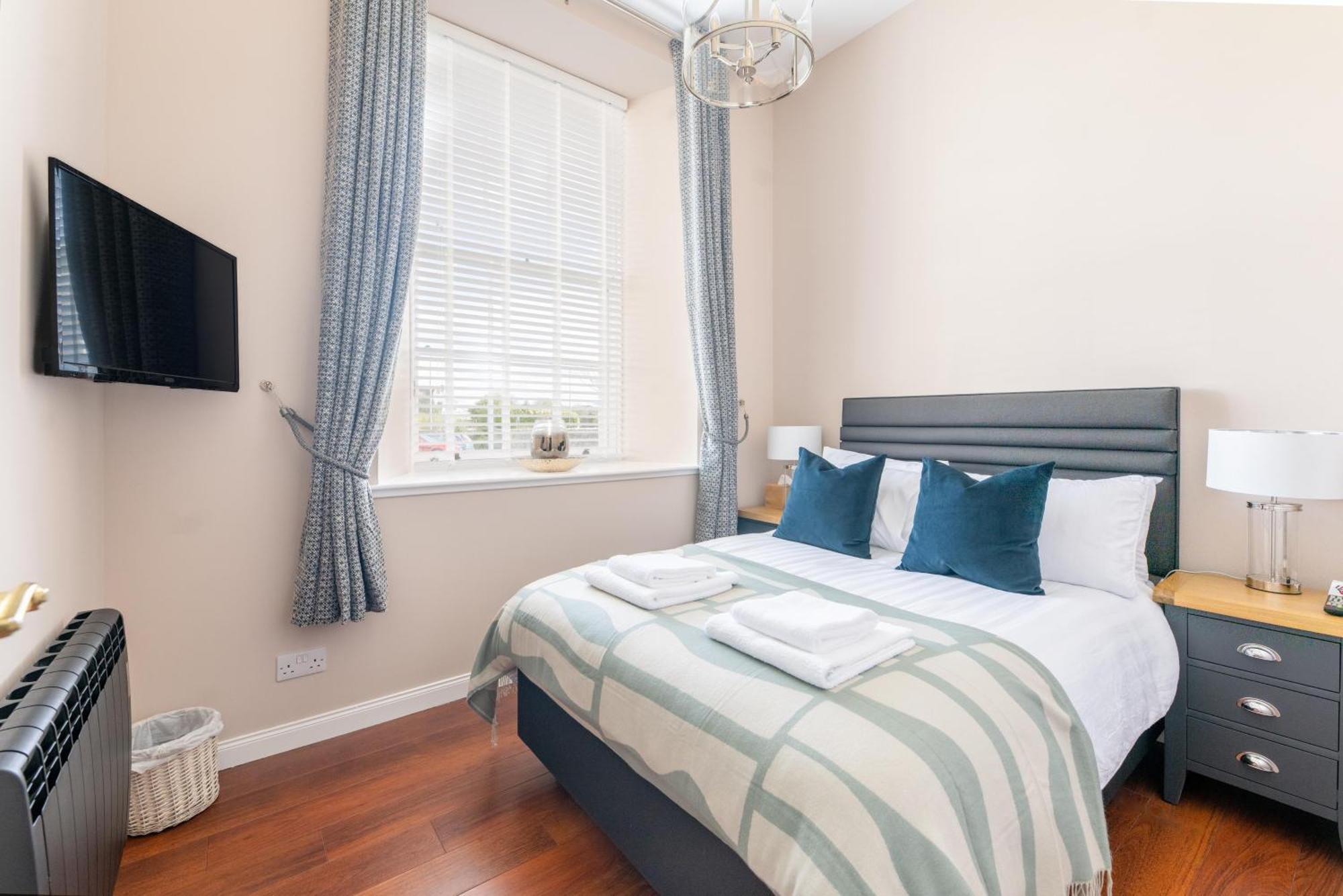 Апартаменты 1 Old Edinburgh Court Инвернесс Экстерьер фото