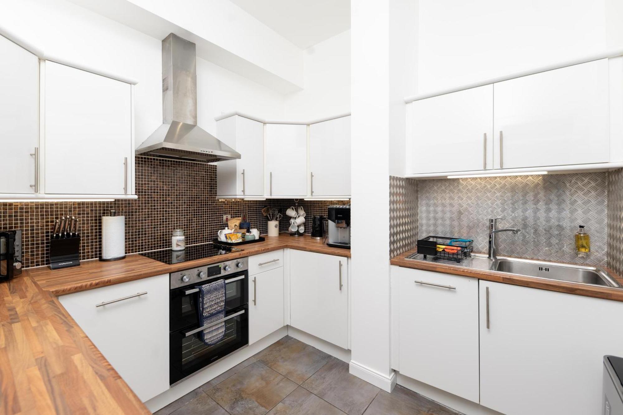 Апартаменты 1 Old Edinburgh Court Инвернесс Экстерьер фото
