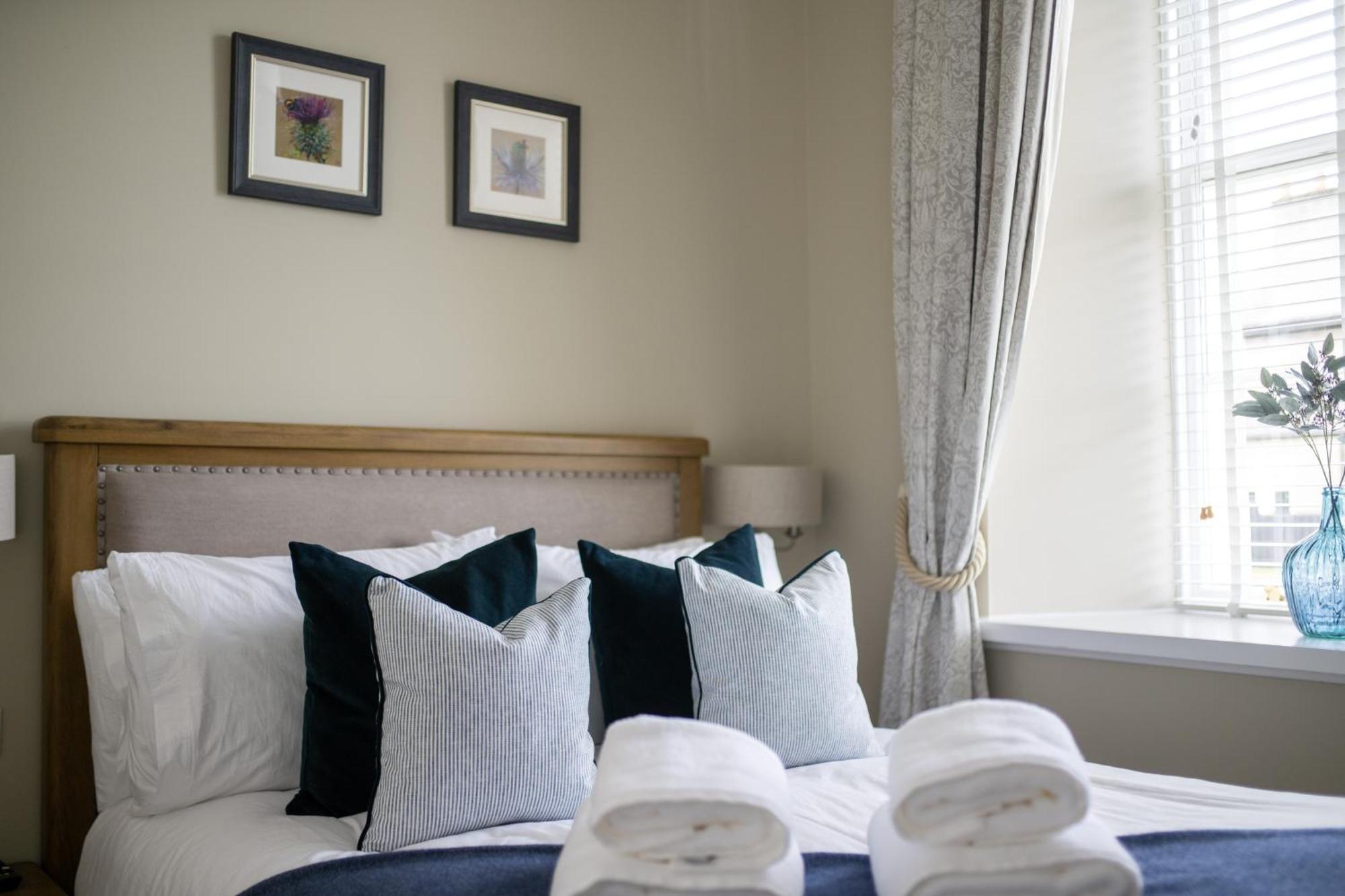 Апартаменты 1 Old Edinburgh Court Инвернесс Экстерьер фото